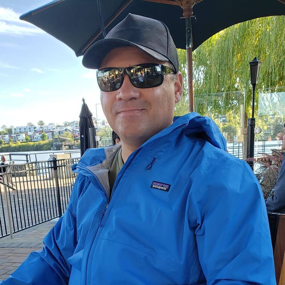 Meet your Posher, Derek